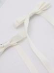 juukseklambrid tüdrukutele, elegantsed juukseklambrid, kreemjas juuksekaunistus, lipsukujulised klambrid, pidulikud juukseaksessuaarid, tüdrukute juukseklambrid, fotosessiooni aksessuaar
